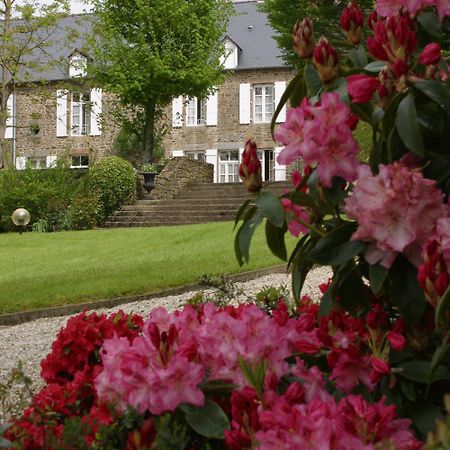 Logis Hotel Du Chateau Combourg Restaurant bilde